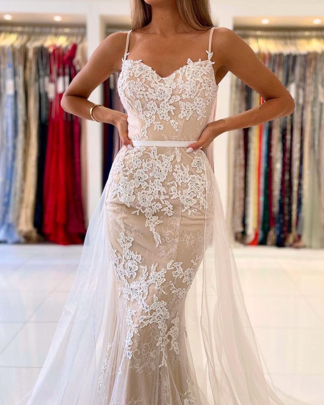 Charming Spaghetti Straps Lace Mermaid Evening Maxi Dress Sweetheart Prom Dress with Detachable Tulle Train-newarrivaldress