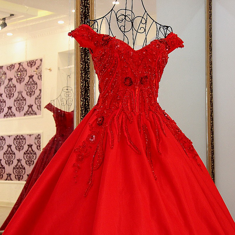 Elegant Red V-neck Lace-up Brush Train Appliques Prom Gown With Ruffle-newarrivaldress