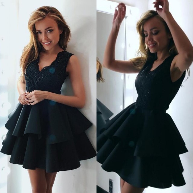 Modern Lace V-neck Red Ruffles Homecoming Dress | Short Party Gown-newarrivaldress