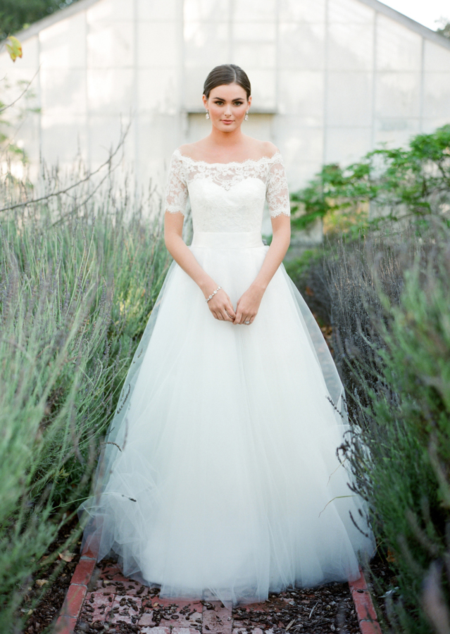 New Arrival Bateau Short Sleeve Lace Wedding Dresses A-Line Tulle Plus Size Bridal Gown-newarrivaldress