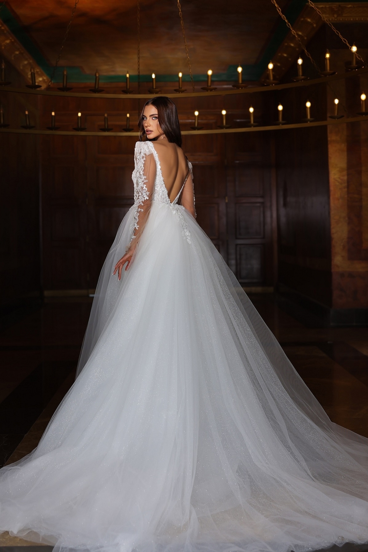 Elegant White Tulle Aline Wedding Dresses with Sleeves Lace Appliques Bridal Gown with Front Split-newarrivaldress