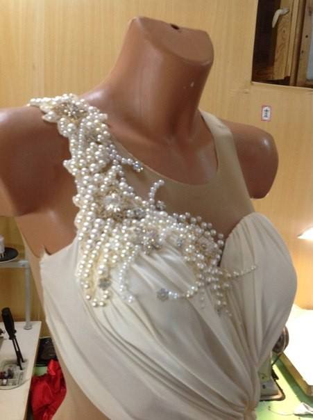 Prom Dresses Sexy Sheer Sleeveless White Chiffon Mermaid Prom Dresses Beaded Pearls Ruffles Evening Gown-newarrivaldress