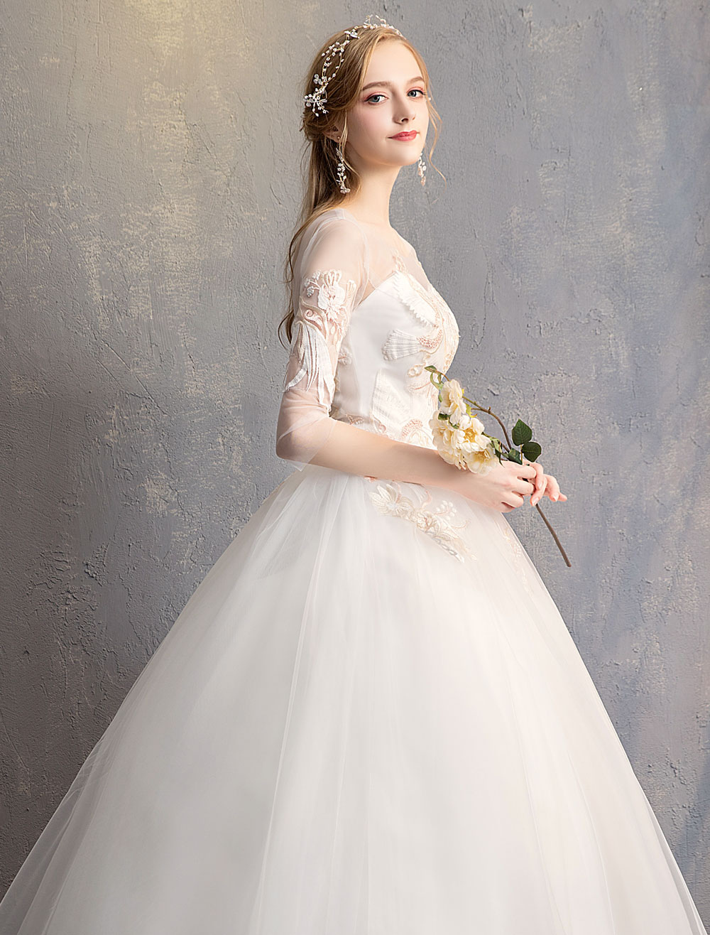 Ball-Gown-Princess-Wedding-Dresses-Ivory-Half-Sleeve-Backless-Applique-Bridal-Dress-newarrivaldress