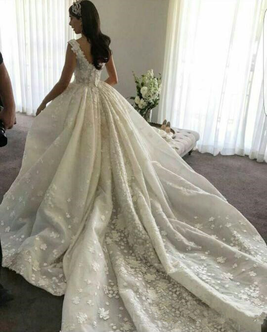 Gorgeous New Arrival Lace Straps Ball Gown Elegant Wedding Dresses | Flowers Bridal Gowns-newarrivaldress