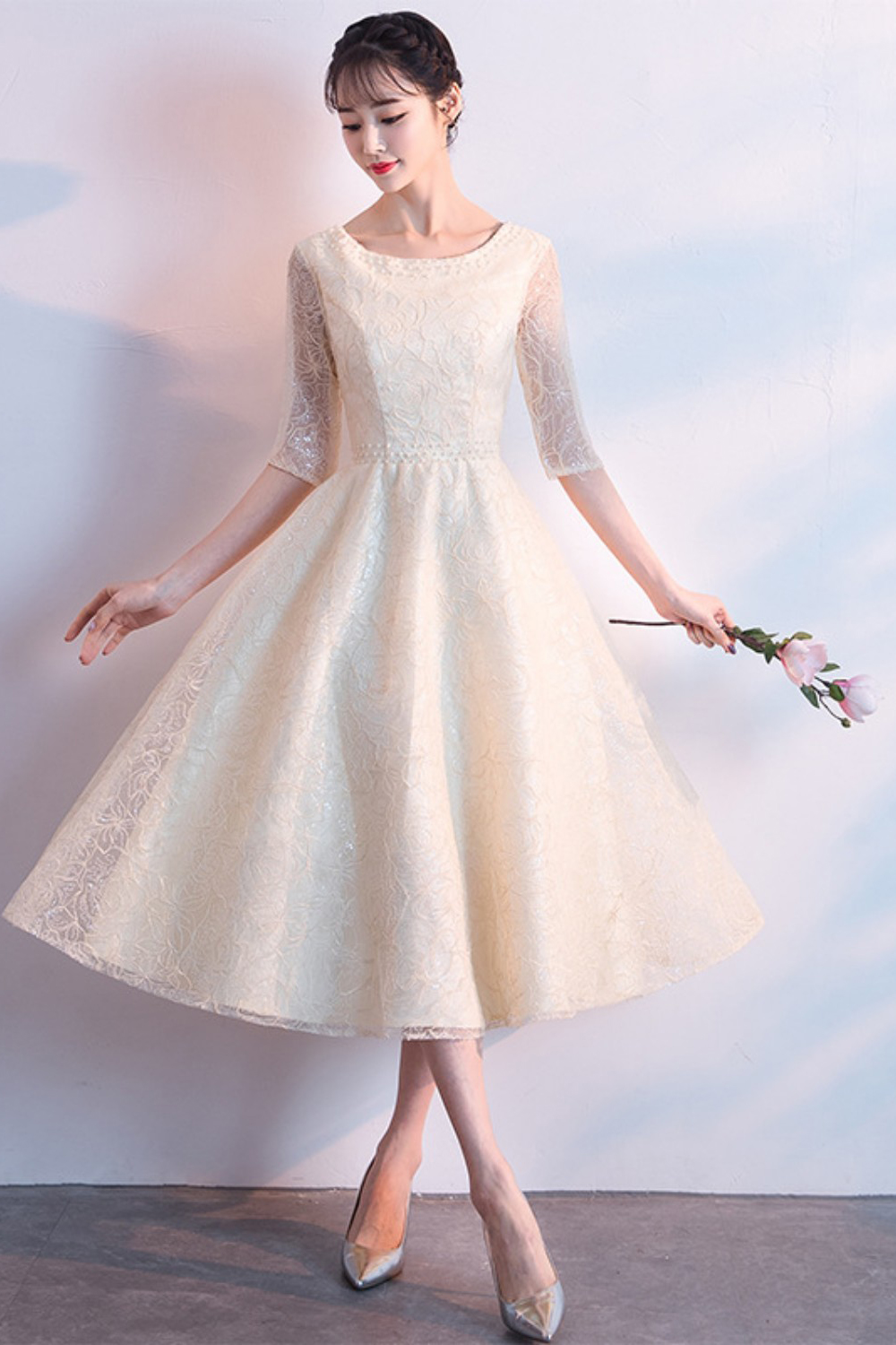 A-line Scoop Half Sleeves Tea Length Sequined Patterns Homecoming/Cockatail Dresses