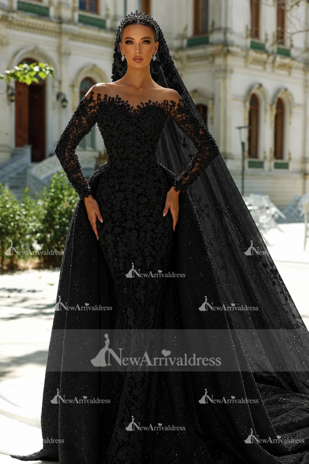 Gorgeous Floral Lace Mermaid Wedding Gown Long Sleeves Sweetheart Bridal Dress with Train