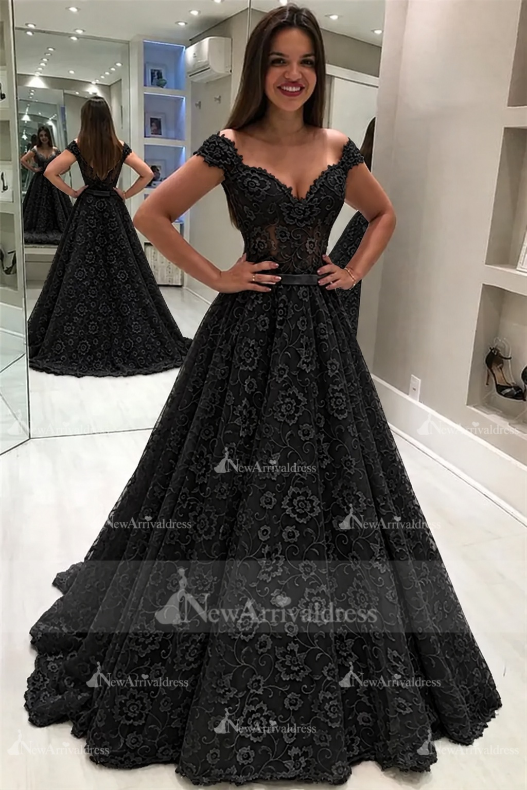 Gorgeous Lace Off The Shoulder Wedding Dresses | Ruffles Pearls Sleeveless Flowers Bridal Gowns