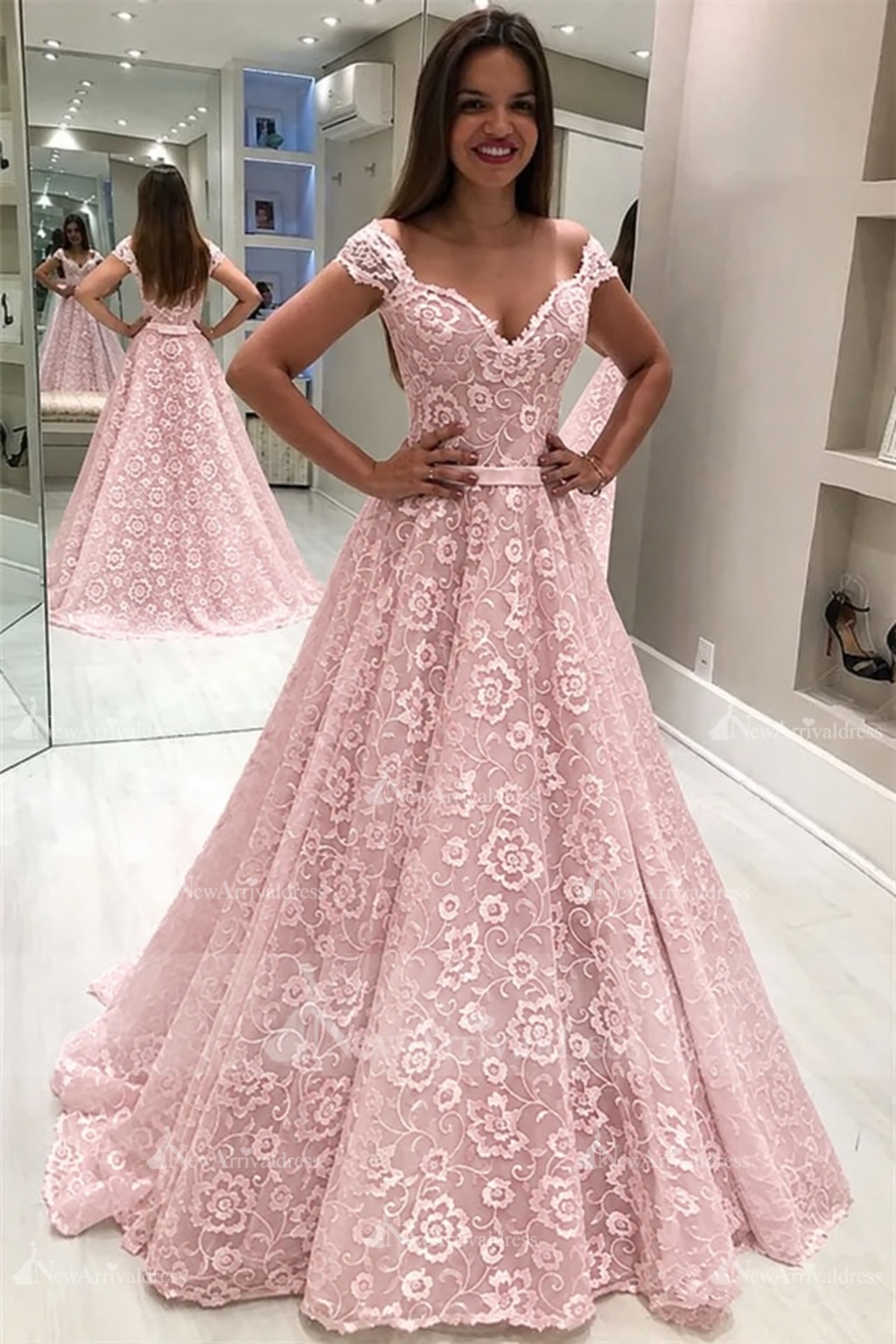 Gorgeous Lace Off The Shoulder Wedding Dresses | Ruffles Pearls Sleeveless Flowers Bridal Gowns