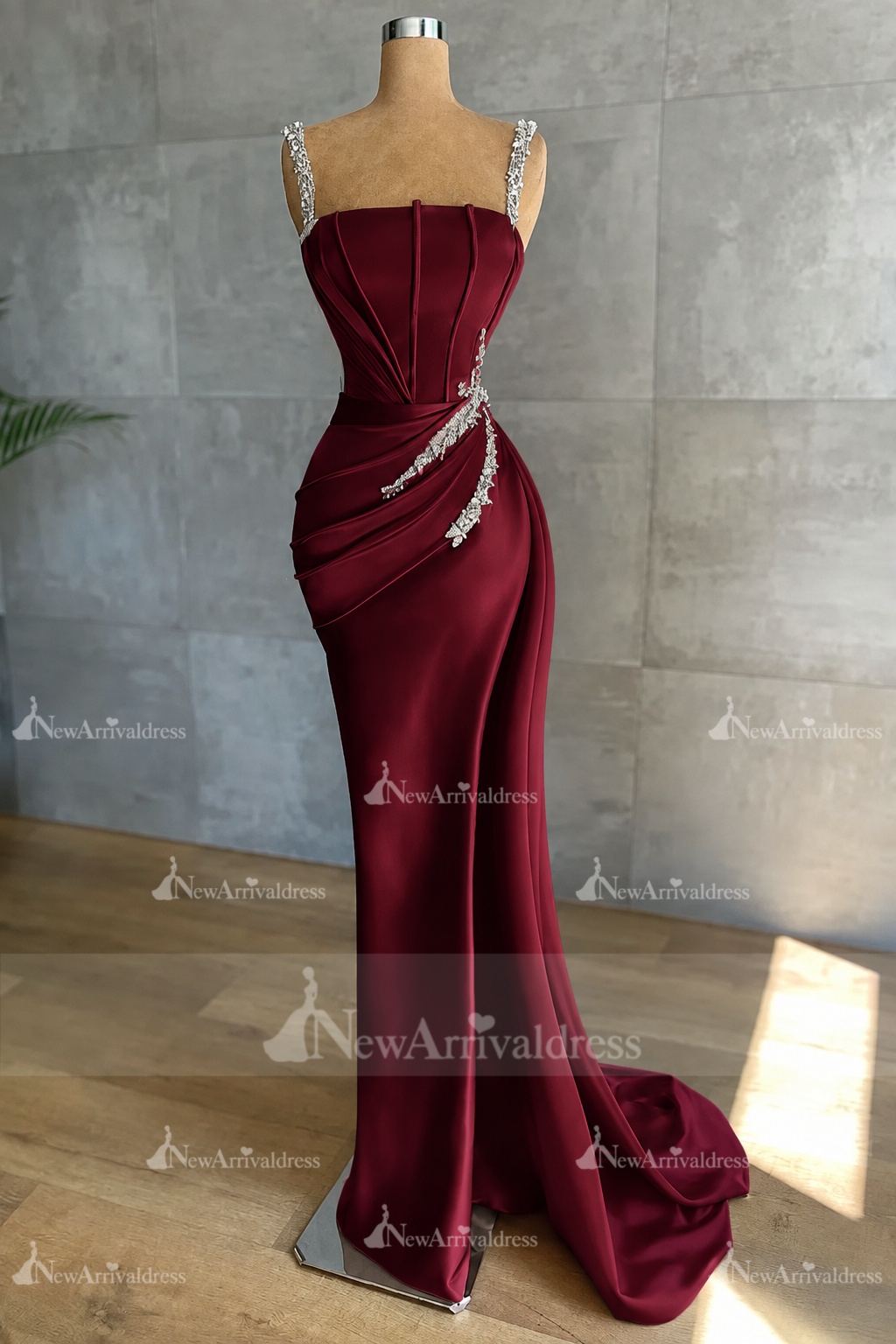 Stunning Sleeveless Mermaid Evening Dress Sparkly Crystal Slim Prom Dress