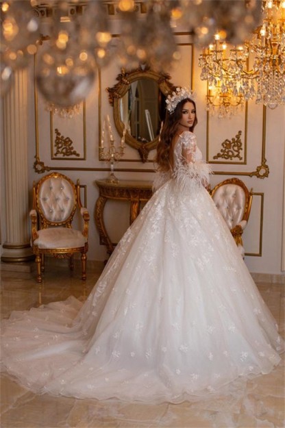 Elegant Scoop Neck Aline White wedding Dress Long Sleeves Fur with Lace Appliques-newarrivaldress