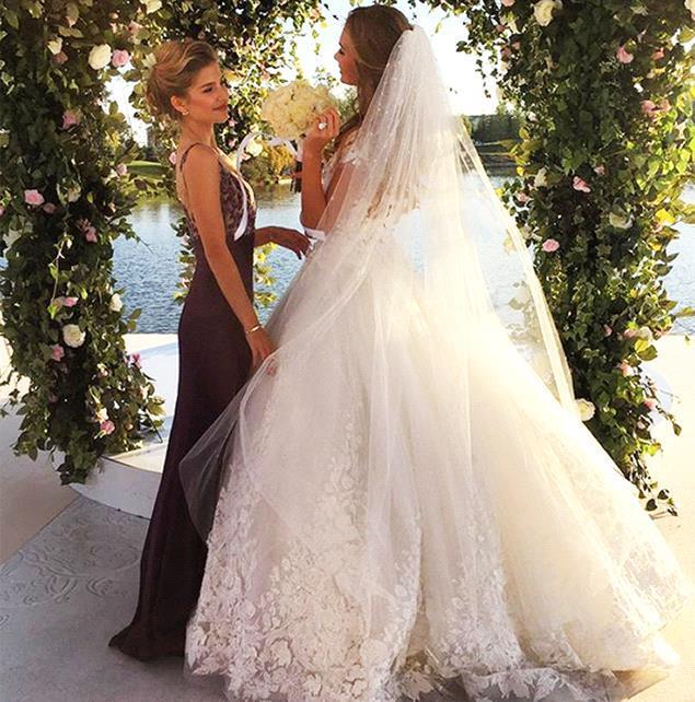 Gorgeous Short Sleeve Tulle Bridal Gowns New Lace Applique Long Princess Dresses-newarrivaldress