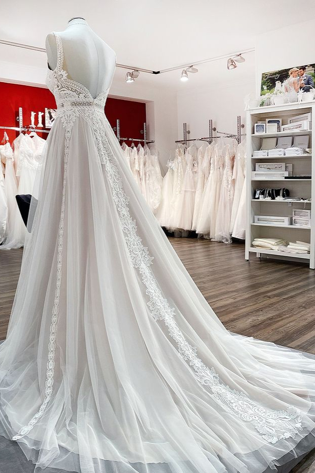Deep V-Neck Wedding Dress White Tulle Floral Lace Floor-Length Dress for Bride-newarrivaldress