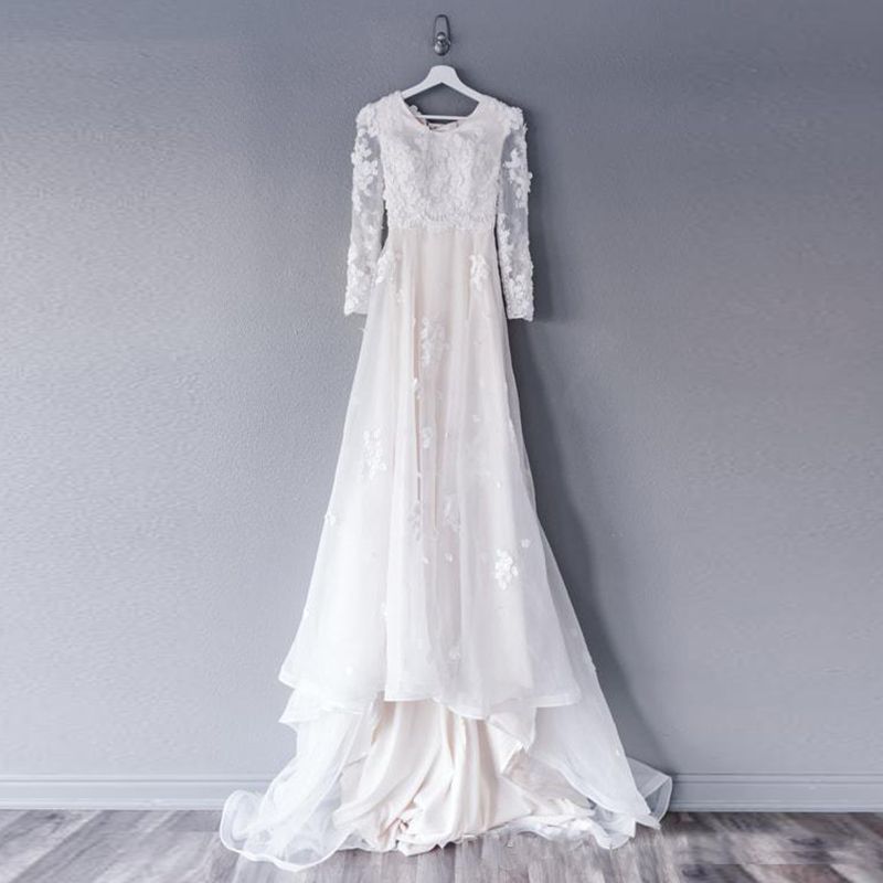 Elegant Appliques A-line Ruffles Wedding Dresses | Lace Long Sleeve Bridal Gowns Online-newarrivaldress