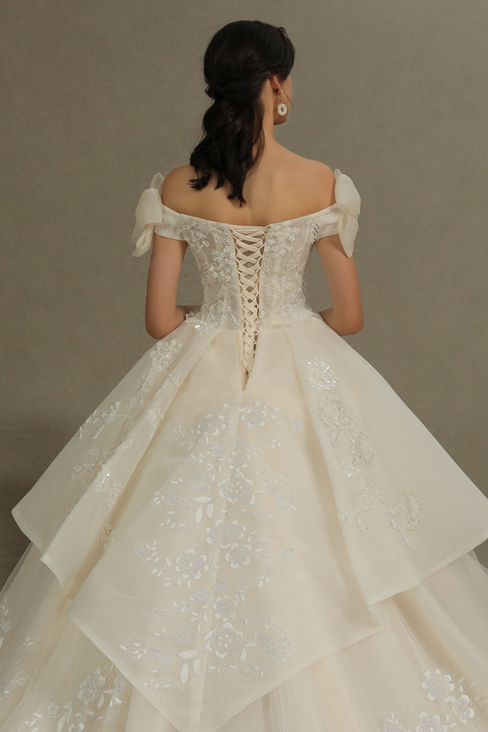 Off Shoulder Aline White Princess Bridal Gown Floor Length Lace Wedding Dress