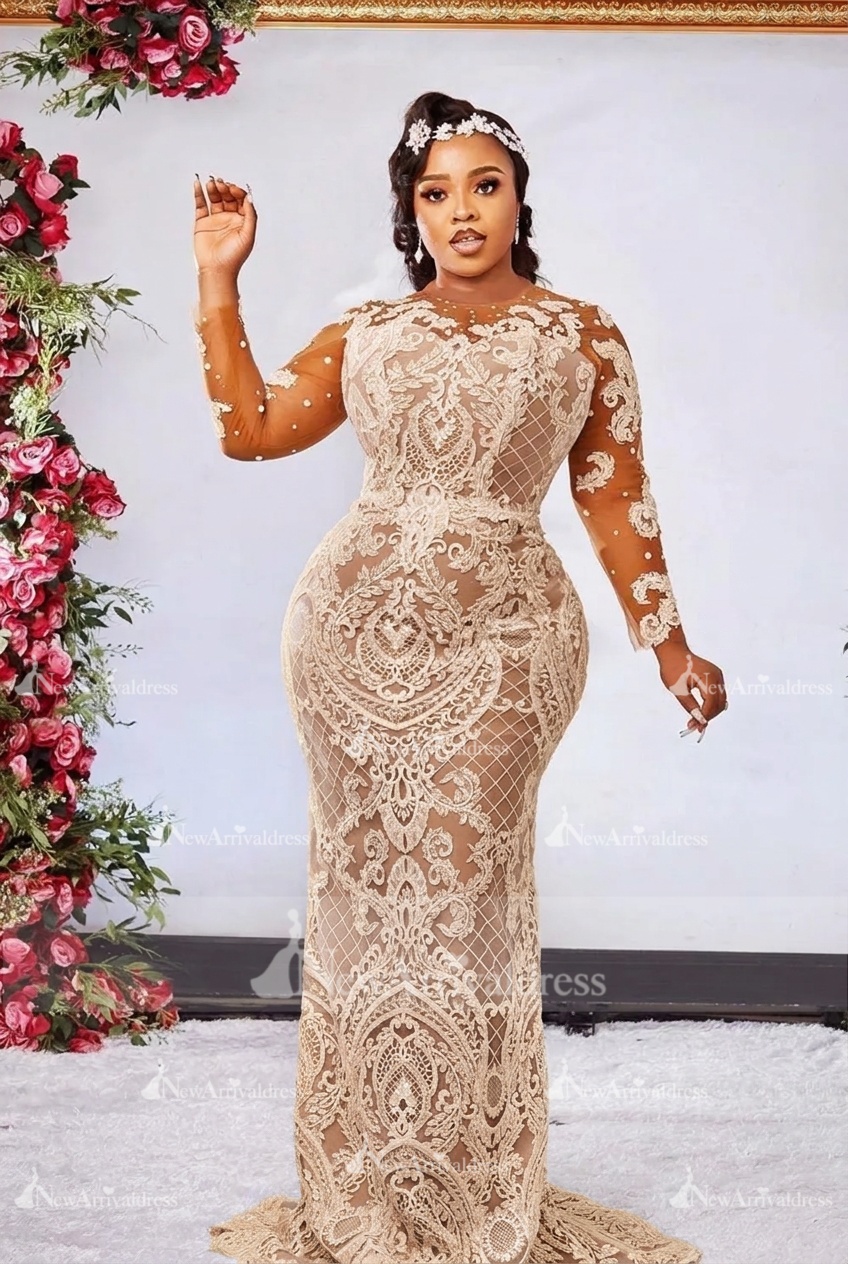 Gorgeous Crew Neck Lace Appliques Mermaid Wedding Dress with Sleeves Crystal Bridal Gown