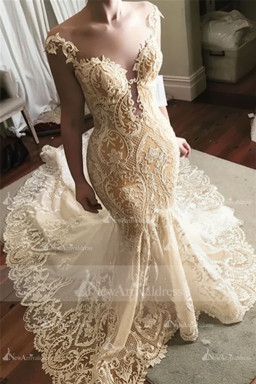 Sexy Lace Mermaid Wedding Dress | Glamorous Sheer Tulle Bridal Gowns with Buttons