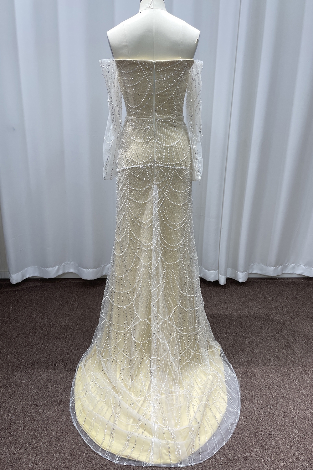 Charming Off-the-Shoulder Long Sleeves Mermaid Prom Dress with Beadings