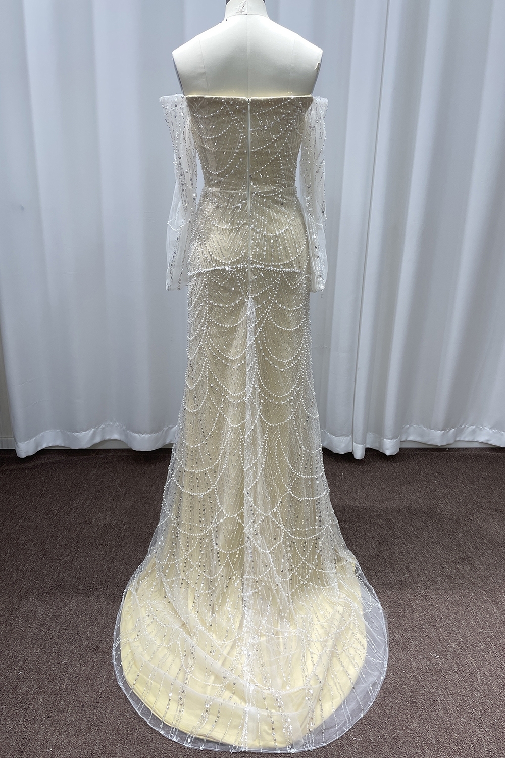 Charming Off-the-Shoulder Long Sleeves Mermaid Prom Dress with Beadings