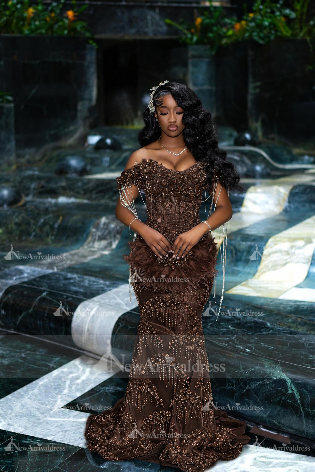 Luxury Off-the-Shoulder Prom Dress Beadings Evening Gown Mermaid with Fur