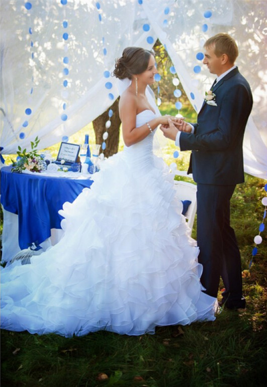 Sexy Ruffles Sweep Train Online Sleeveless Sweetheart Wedding Dresses-newarrivaldress