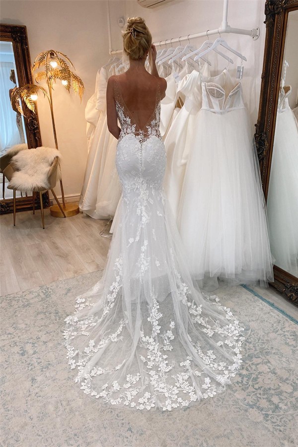 Charming Sleeveless V-Neck Lace Mermaid Wedding Dress with Floral Pattern-newarrivaldress