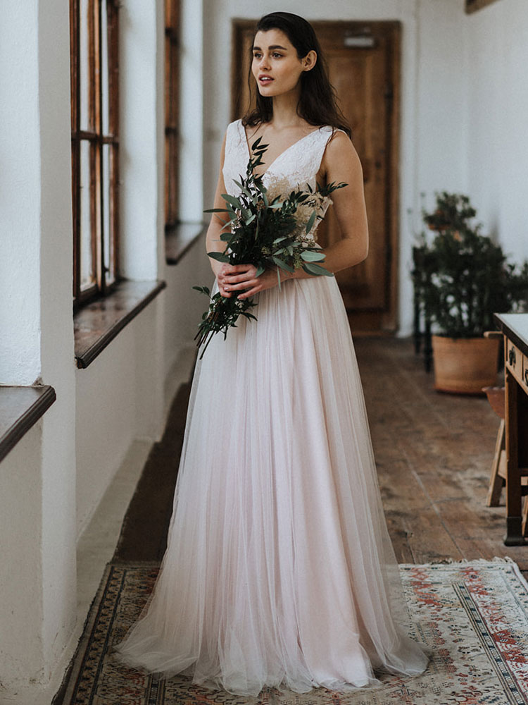 Simple Wedding Dress Backless Bridal Gowns Chiffon V-Neck A-Line Bridal Dresses-newarrivaldress