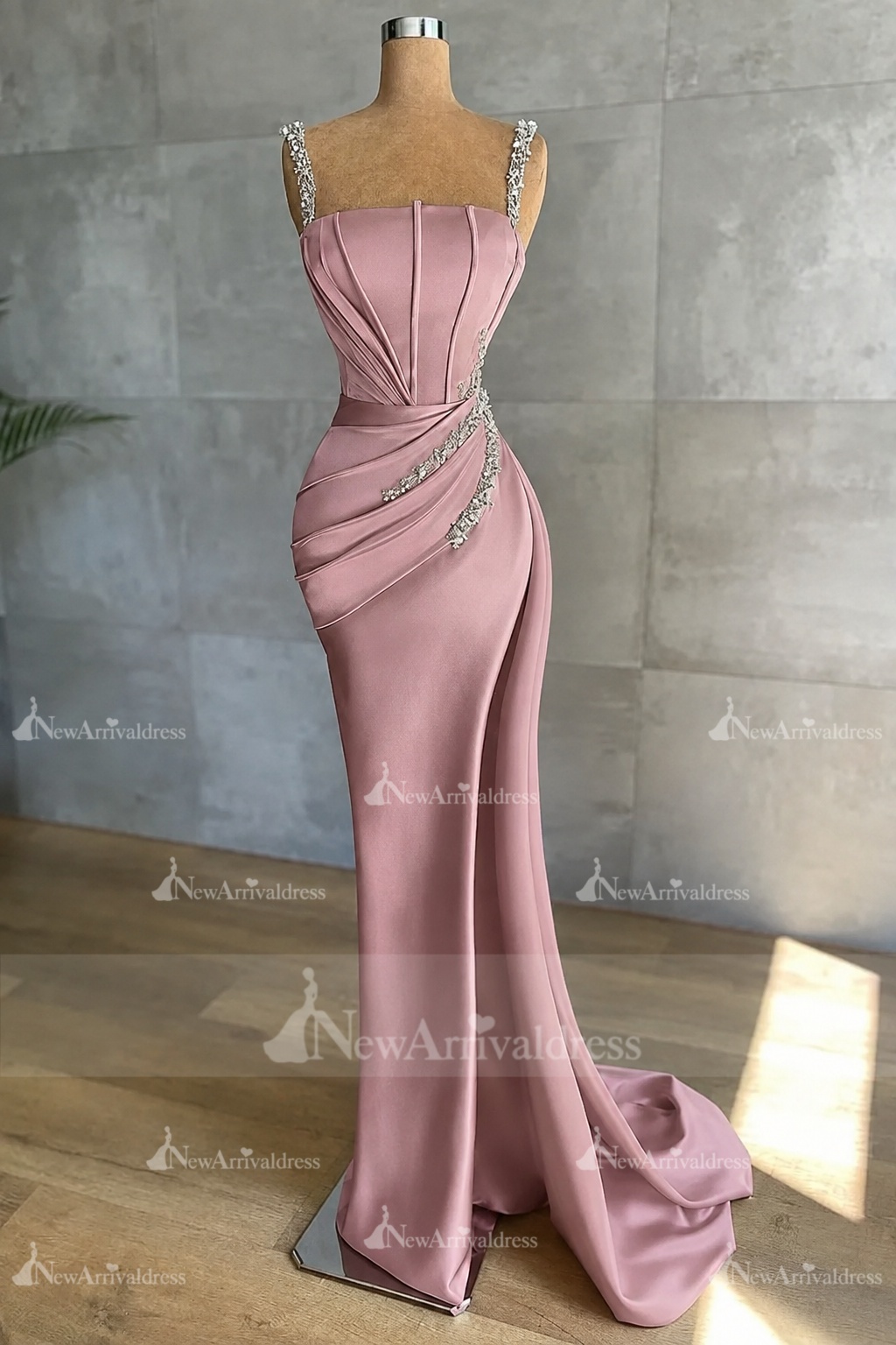 Stunning Sleeveless Mermaid Evening Dress Sparkly Crystal Slim Prom Dress