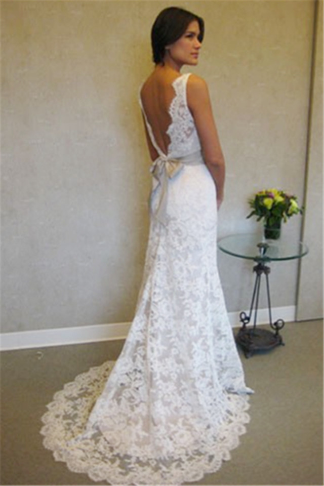 Lace Wedding Dresses Stunning Close-fitting Simple Wedding Dress for Beach BA3872