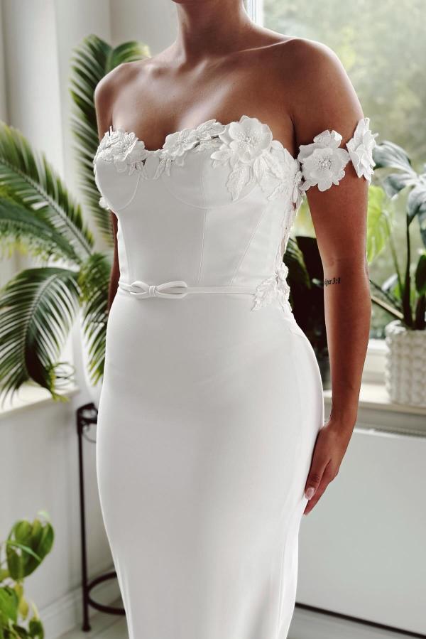 Elegant Off-the-Shoulder White Mermaid Wedding Dress with Lace Appliques-newarrivaldress