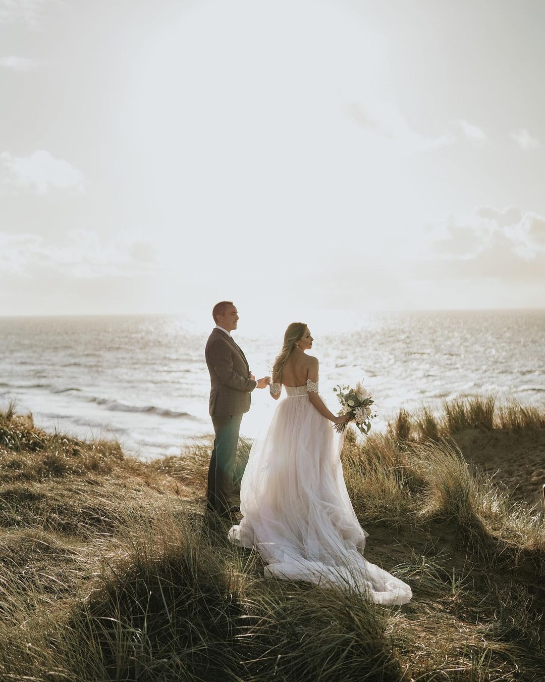 Tulle Aline Wedding Dress Off-the-Shoulder Beach wedding Dress-newarrivaldress