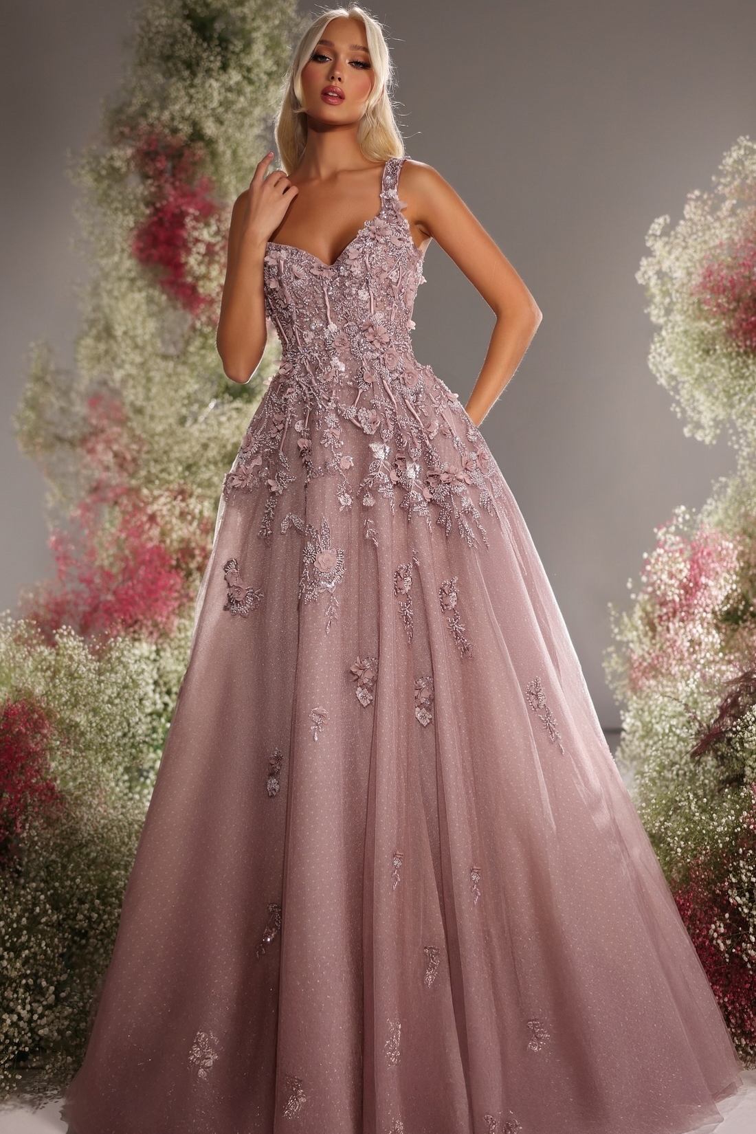 Charming Sweetheart Tulle Aline Evening Dress Sequined Appliques Long Party Dress-newarrivaldress