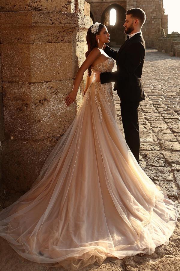 Sweetheart Strapless Side Split Tulle Wedding Dress with Floral Lace Pattern-newarrivaldress