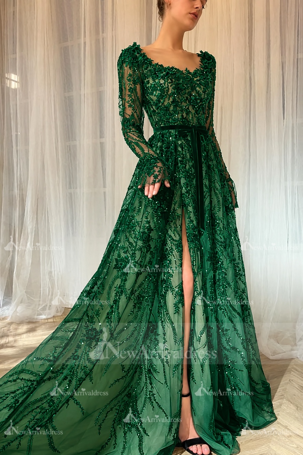 Elegant Black Sequins Aline Evening Dress with Sleeves