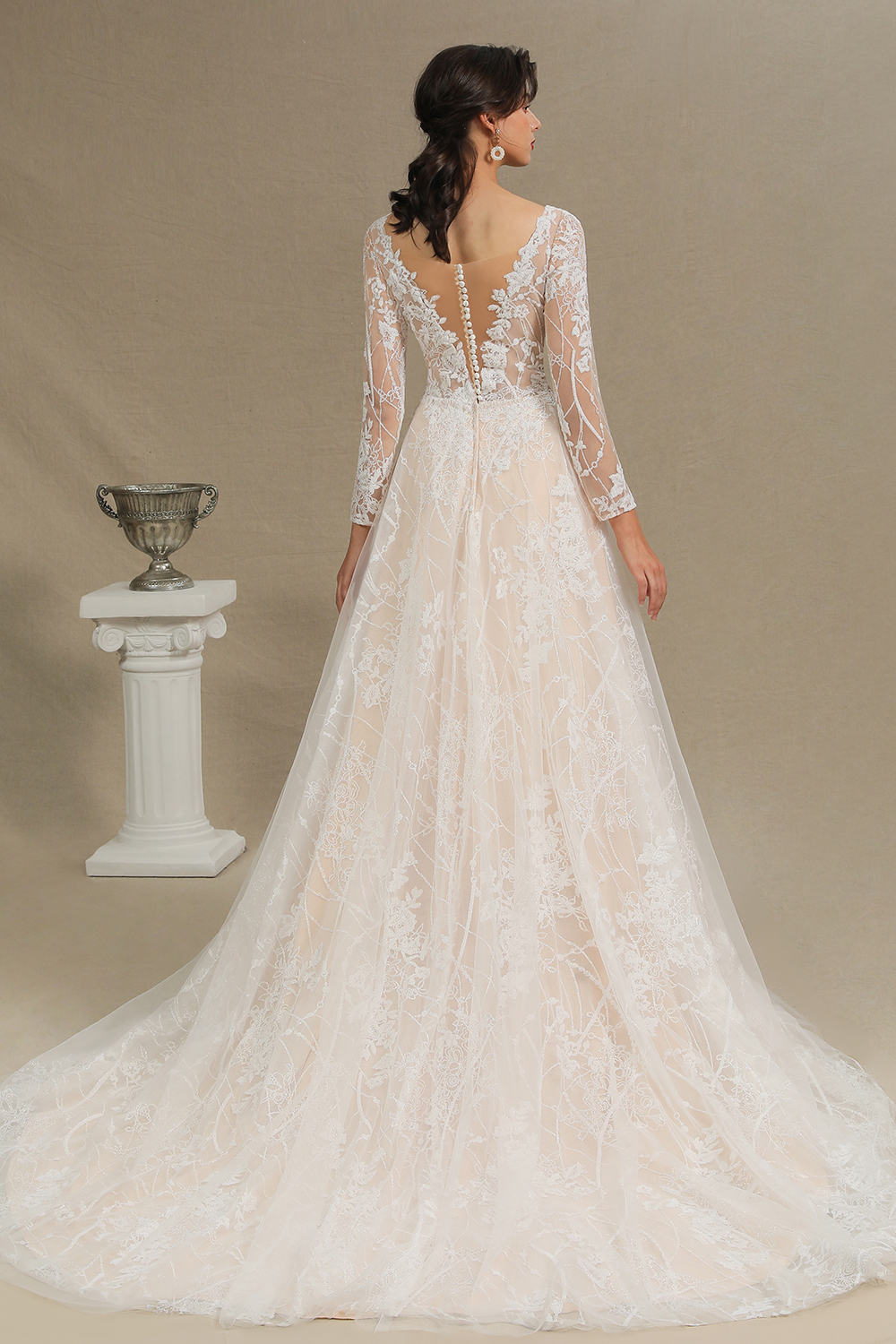 Glamorous Ivory Lace Appliques Wedding Dress Tulle Long Sleeve Bridal Gowns-newarrivaldress