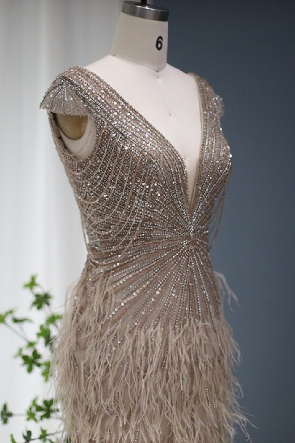 Stylish V-Neck Cap Sleeves Mermaid Evening Dress Sequins Fur Prom Dress-newarrivaldress