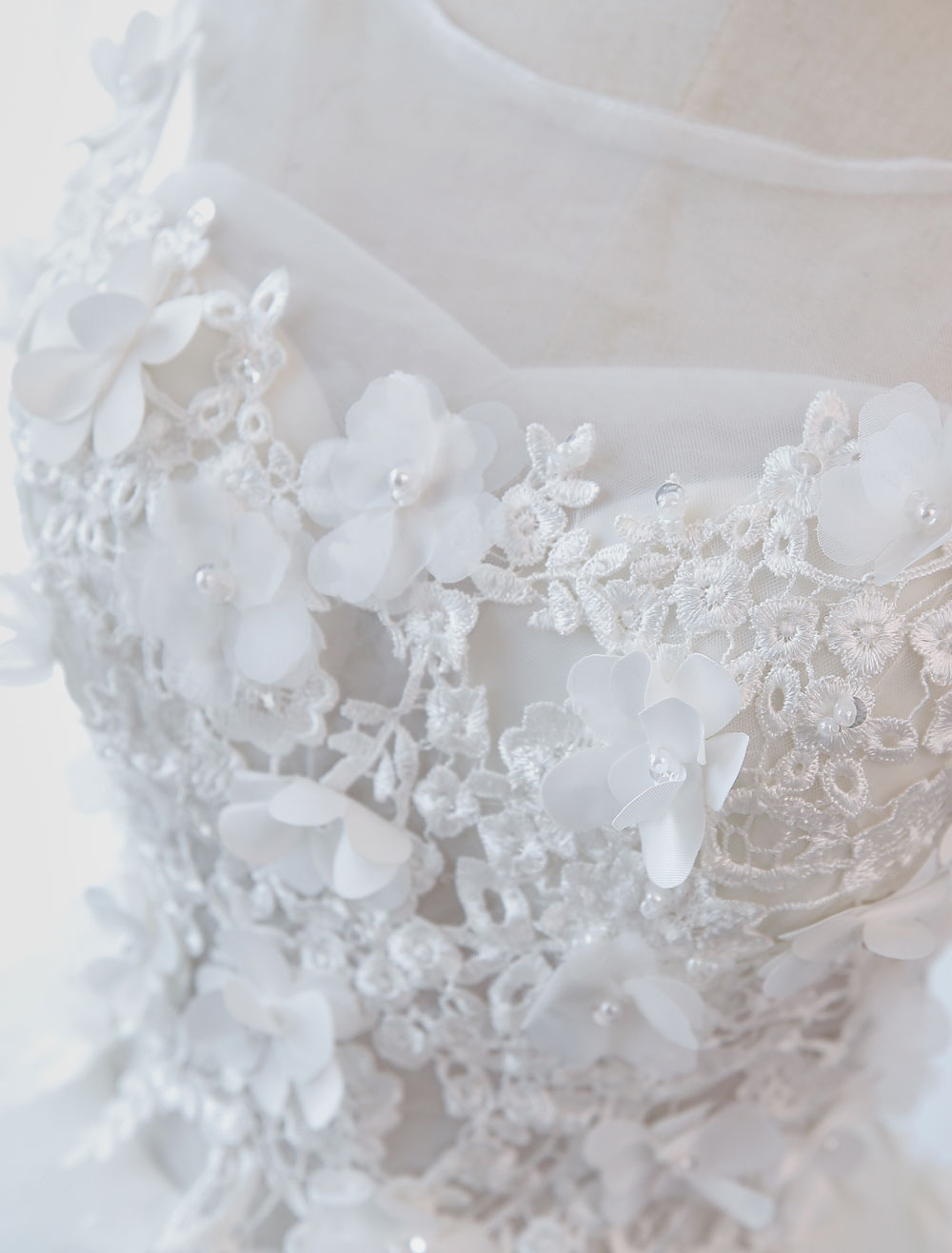 Princess Wedding Dresses Ball Gowns Lace Flowers Applique Sleeveless Bridal Gowns With Train-newarrivaldress