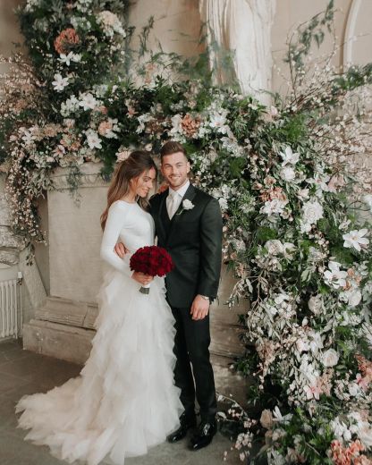 Elegant Appliques Wedding Dresses | Side Slit Mermaid Sleeveless Flowers Bridal Gowns-newarrivaldress