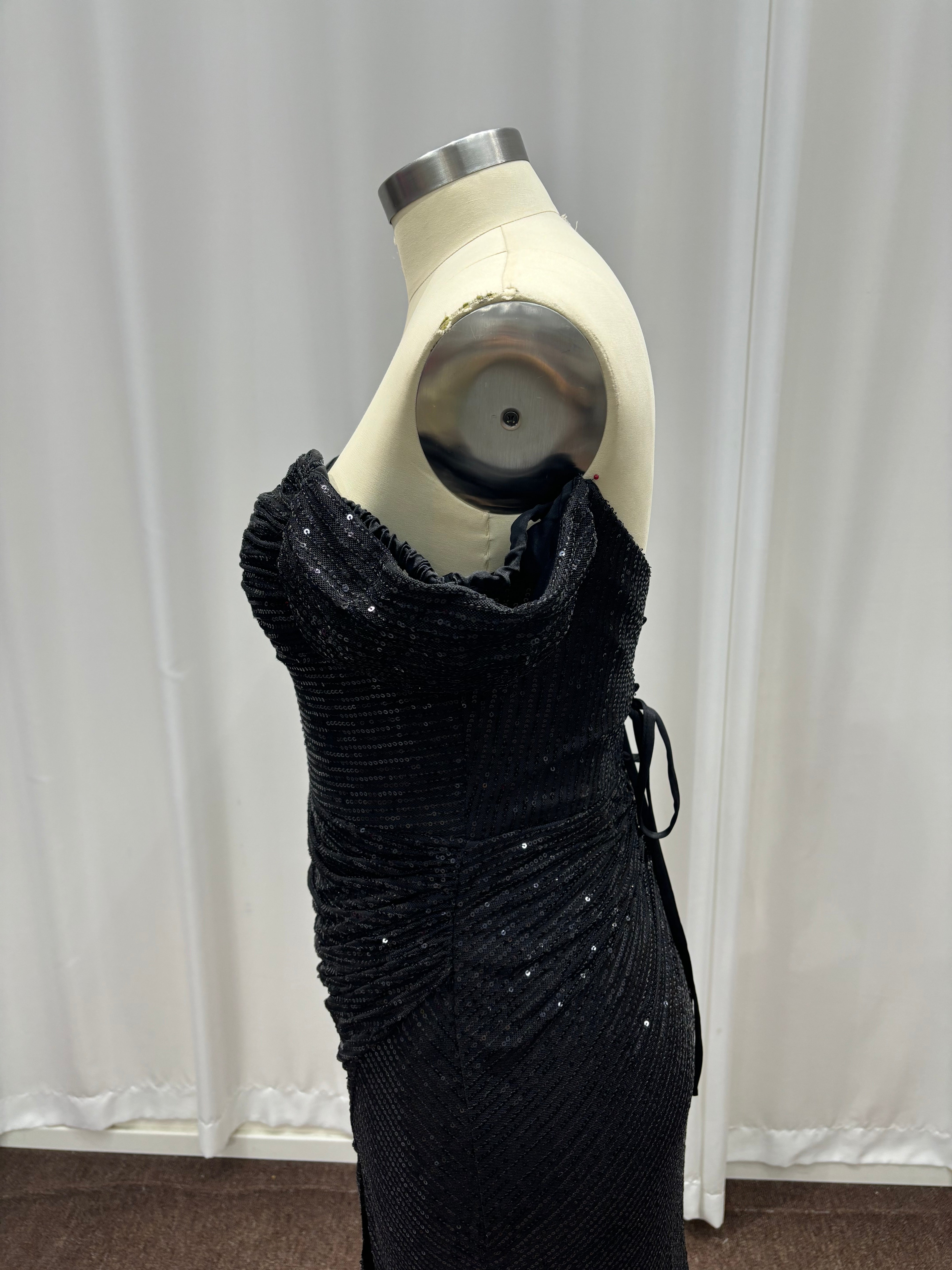 Black Off-the-Shoulder Sequins Mermaid Evening Dresses with Slit