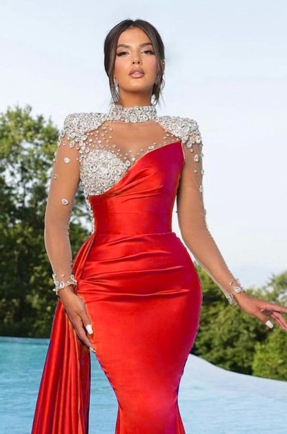 Sexy Long Sleeves Shiny Crystals Black Satin Mermaid Evening Dress with Side Sweep Train