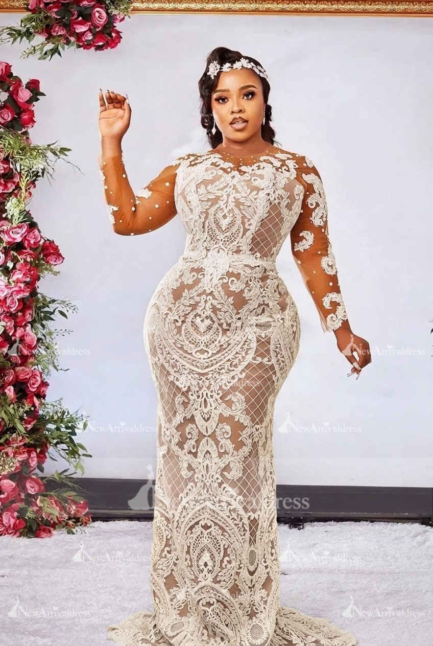 Gorgeous Crew Neck Lace Appliques Mermaid Wedding Dress with Sleeves Crystal Bridal Gown