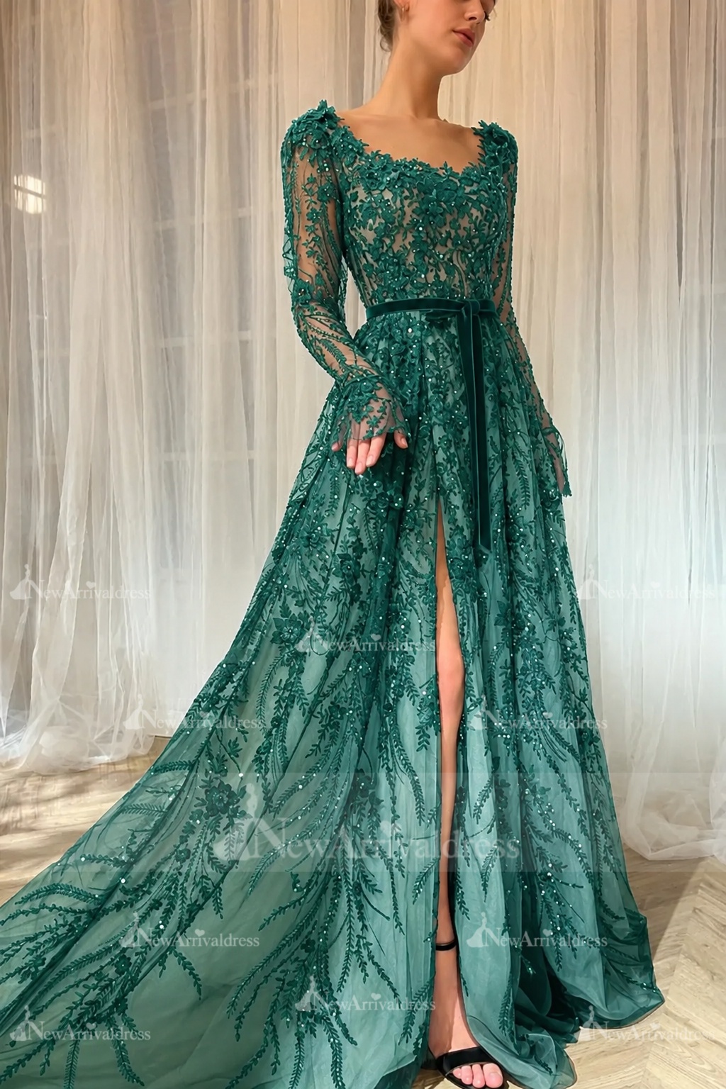 Elegant Black Sequins Aline Evening Dress with Sleeves