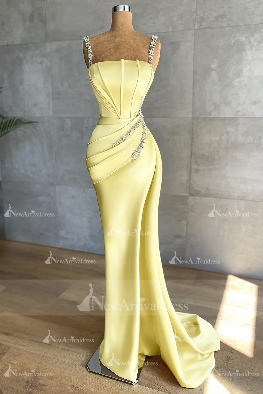 Stunning Sleeveless Mermaid Evening Dress Sparkly Crystal Slim Prom Dress