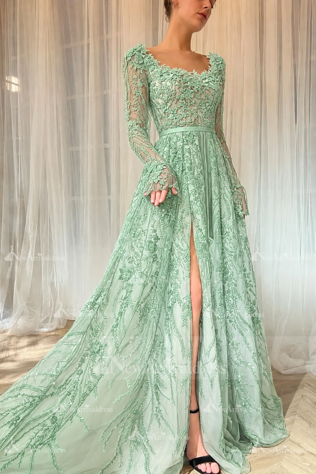 Elegant Black Sequins Aline Evening Dress with Sleeves