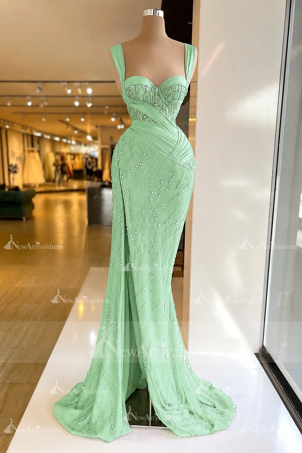 Charming Red Sweetheart Mermaid Prom Dress Beadings Strap Party Dress