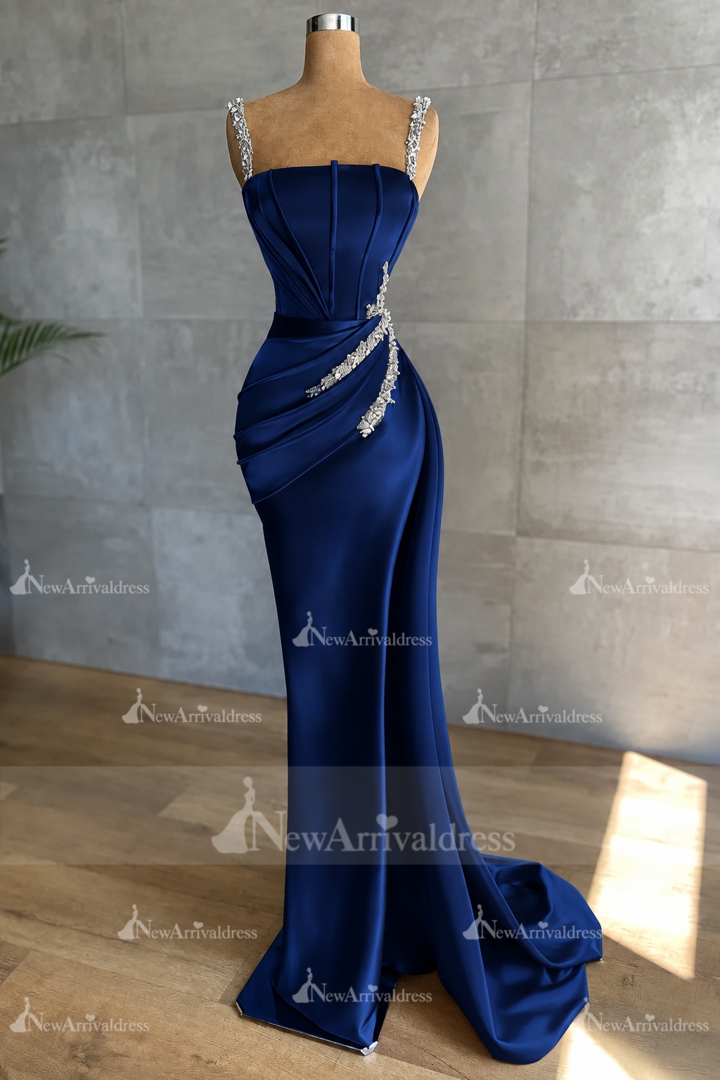 Stunning Sleeveless Mermaid Evening Dress Sparkly Crystal Slim Prom Dress