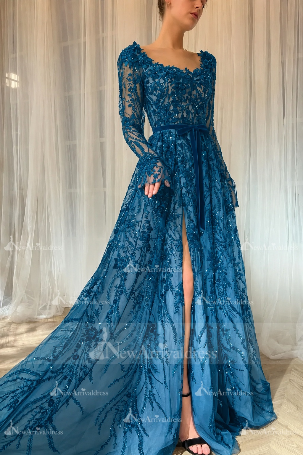 Elegant Black Sequins Aline Evening Dress with Sleeves
