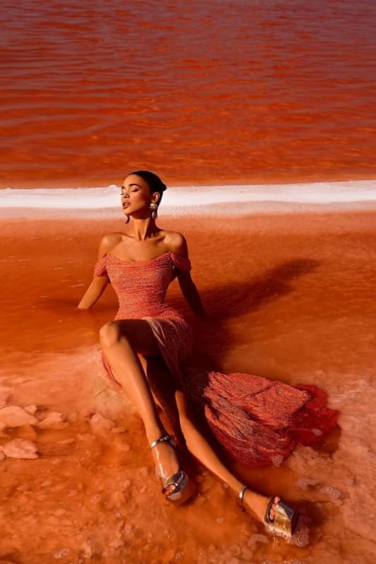 Off-the-shoulder High Slit Sequins Prom Dress Strapless Long Evening Dress