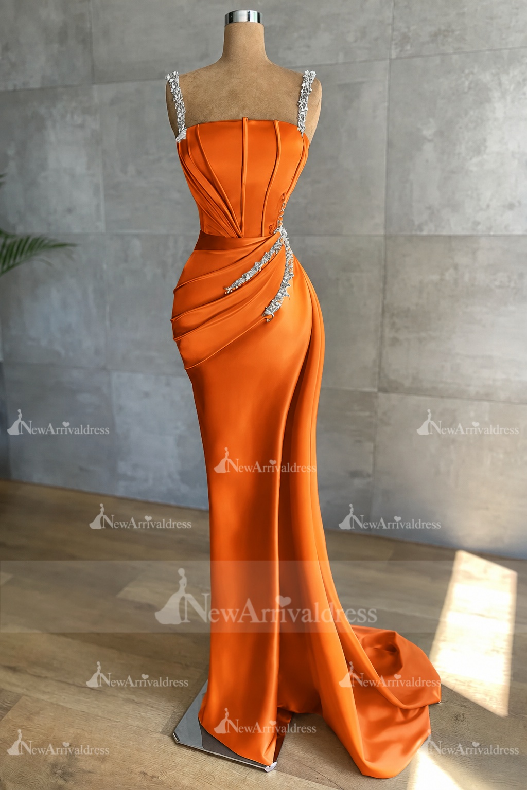 Stunning Sleeveless Mermaid Evening Dress Sparkly Crystal Slim Prom Dress