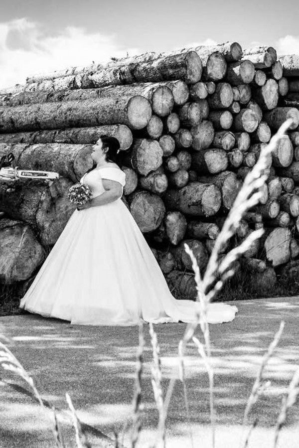 Off-the-Shoulder Satin A-line Plus Size Wedding Dresses