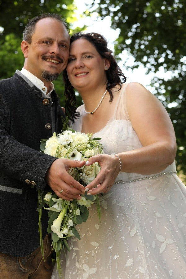 A-Line Tulle Plus Size Wedding Dresses with Applique